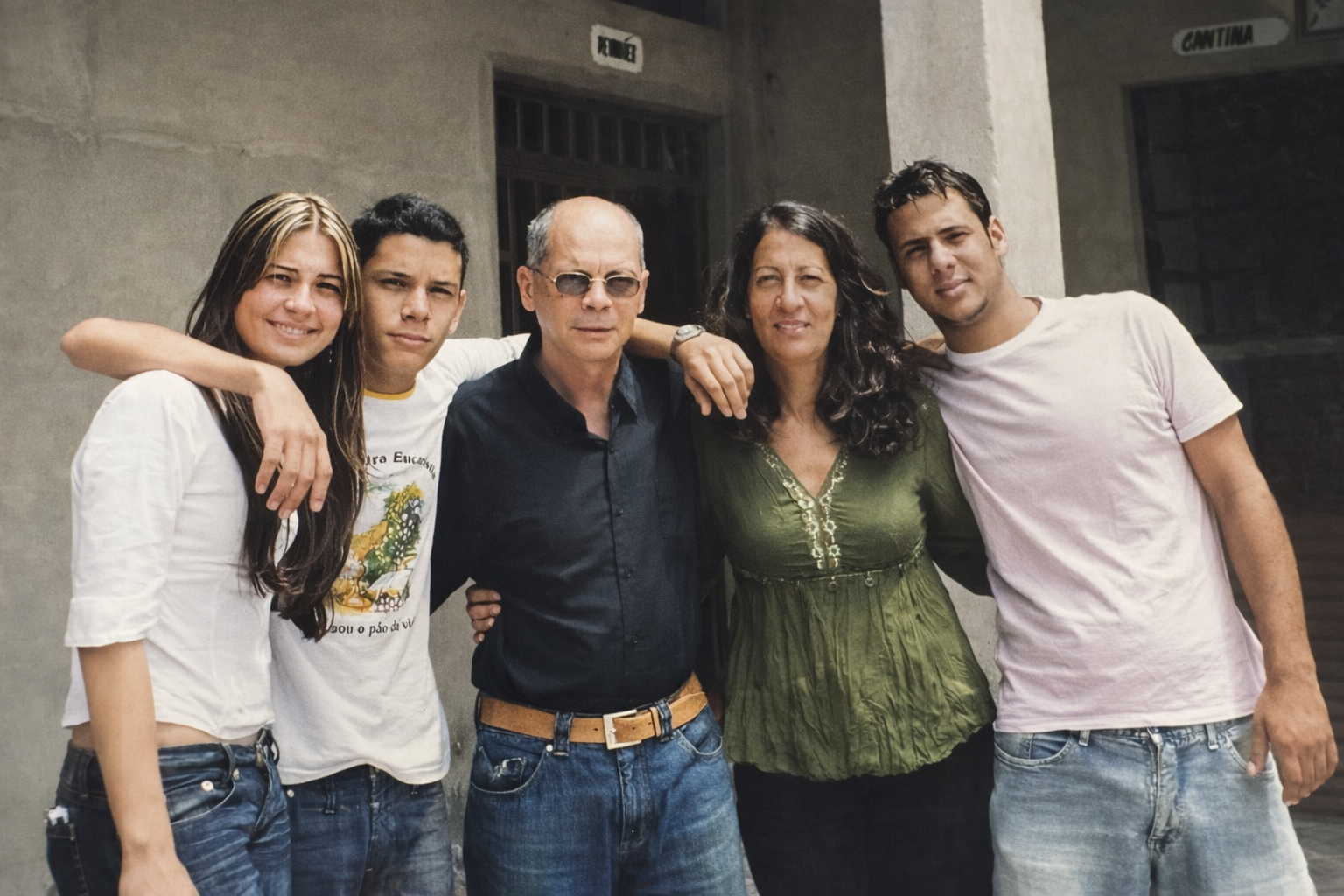 Áurea com a família